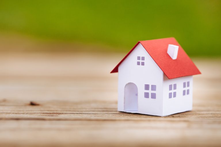 découvrez le top 3 des meilleures assurances habitation en 2024 pour protéger votre logement efficacement avec les garanties les plus adaptées et au meilleur prix.