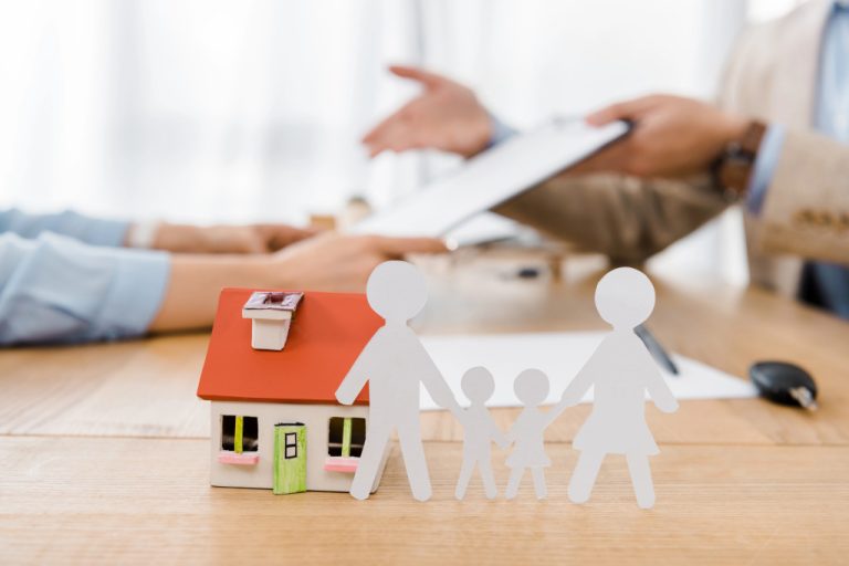 découvrez les implications de l'oubli des piles dans les détecteurs de fumée sur votre assurance habitation et les risques d'indemnisation en 2026.